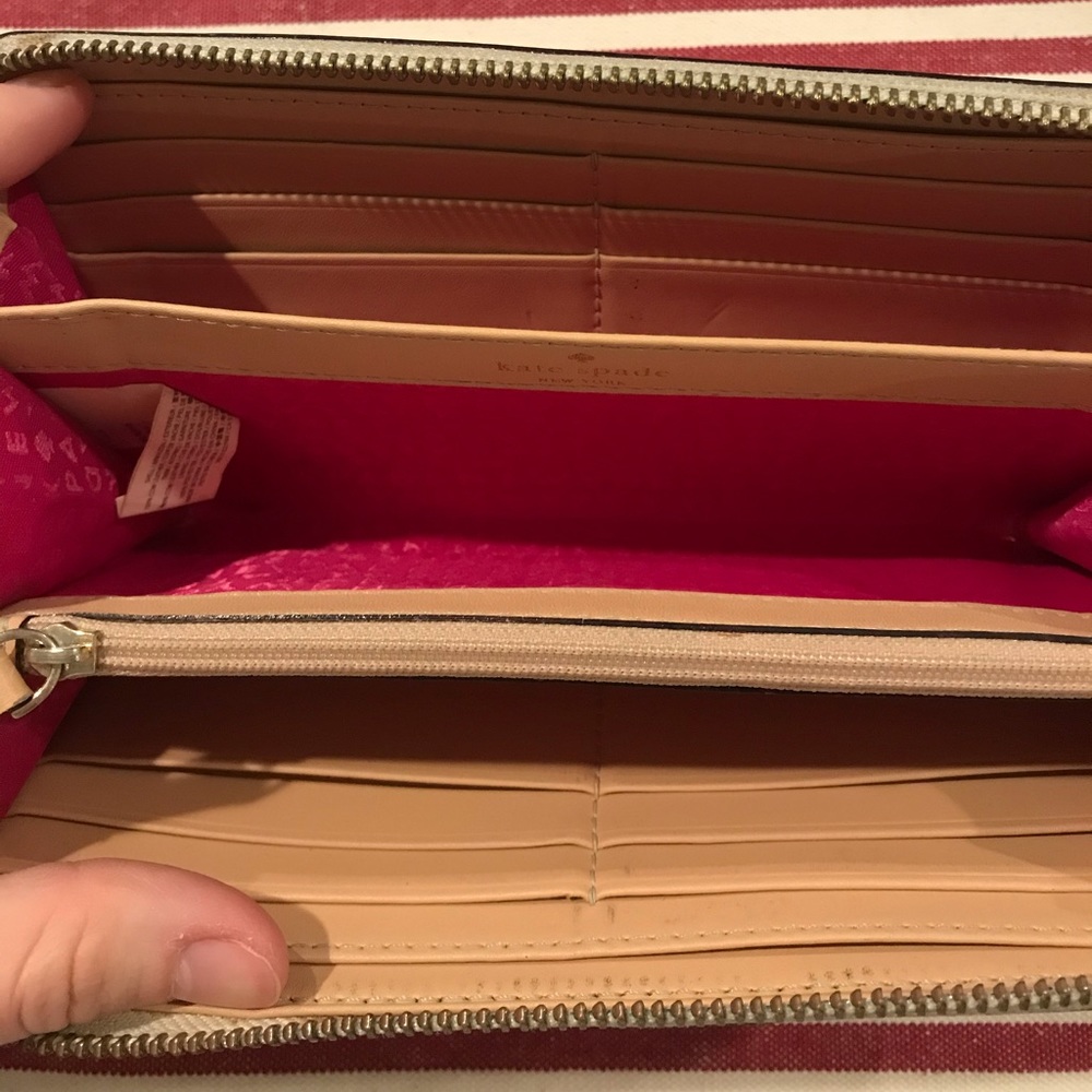 Kate Spade Wallet - Picture 5 of 6